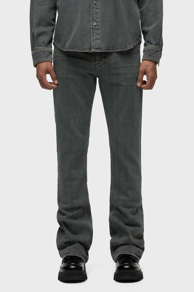 Walker Kick Flare Jean